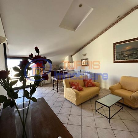 La Mansarda Di Via Galilei Apartment Porto Torres Ngoại thất bức ảnh