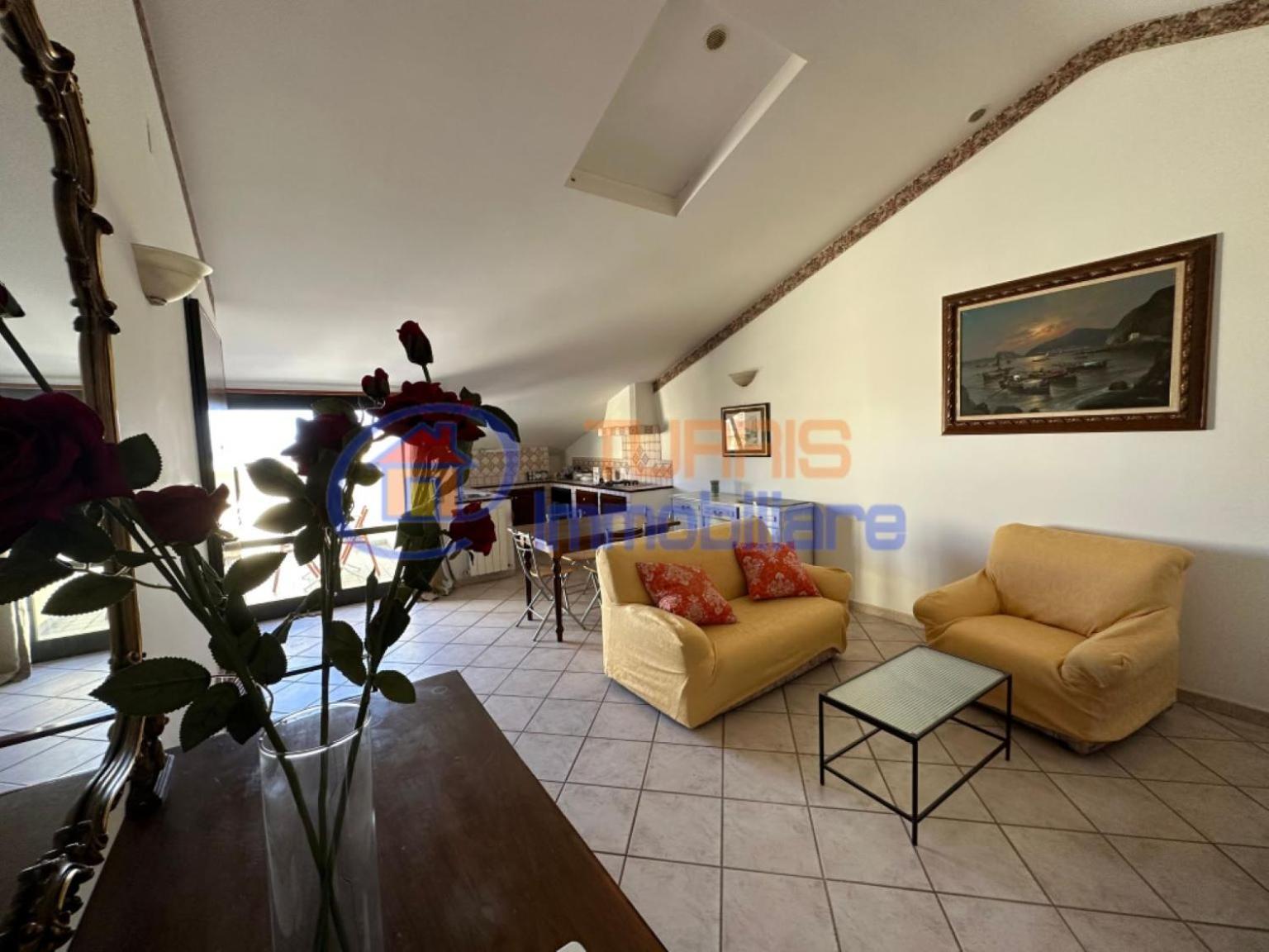 La Mansarda Di Via Galilei Apartment Porto Torres Ngoại thất bức ảnh